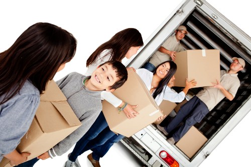 Professional van service in Chiswick with a local mover